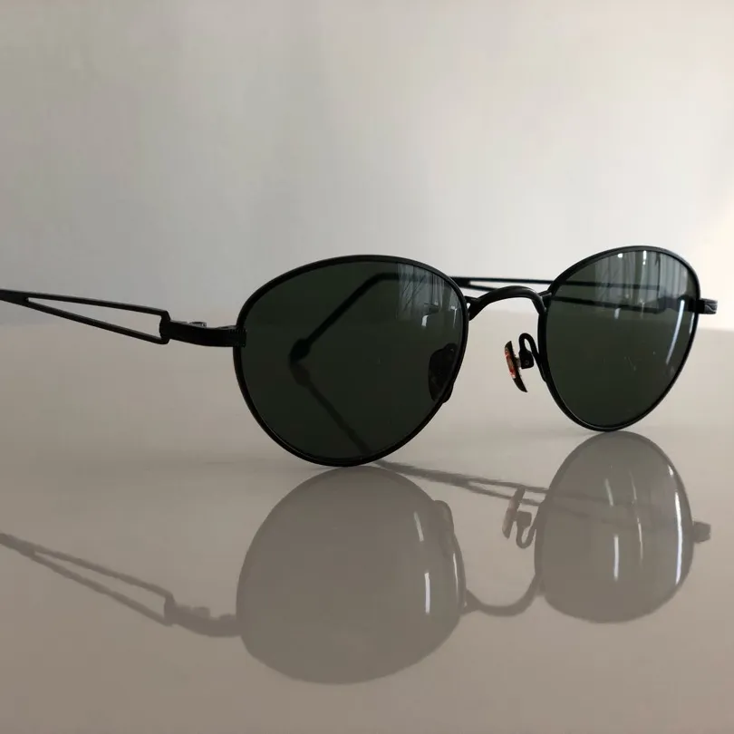 Vintage Round sunglasses photo 3
