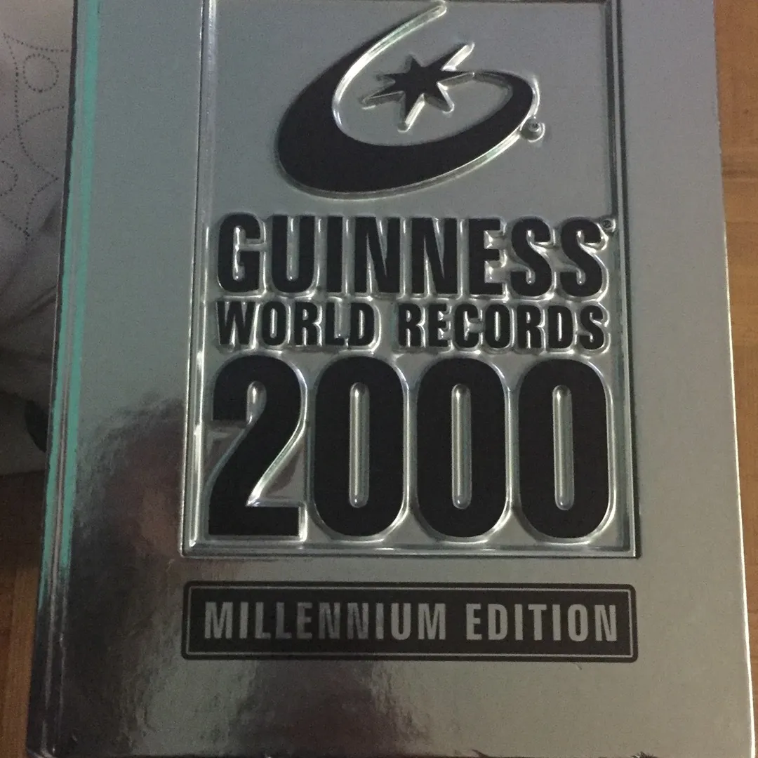 Guinness World Record 2000 photo 1