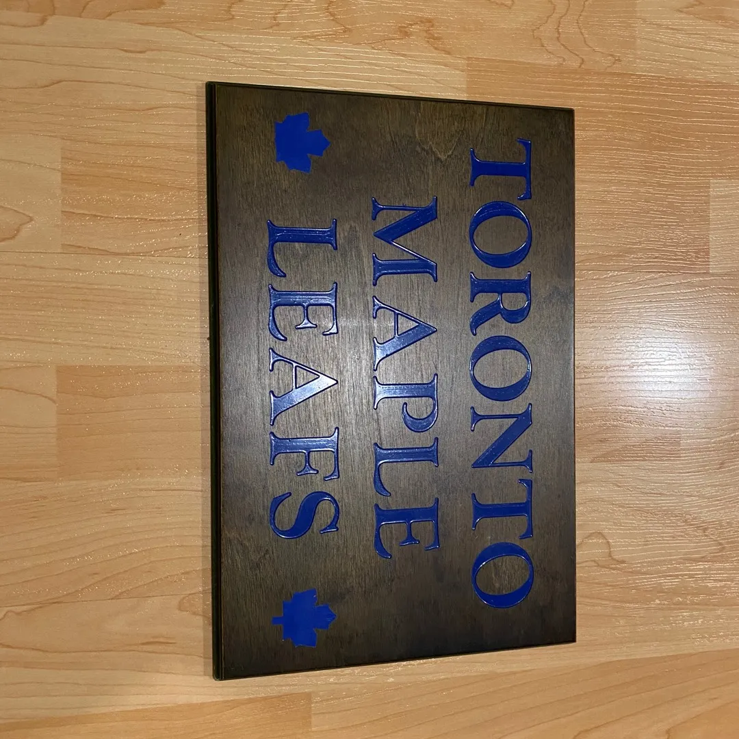 Wooden Toronto maple Leafs Sign photo 1