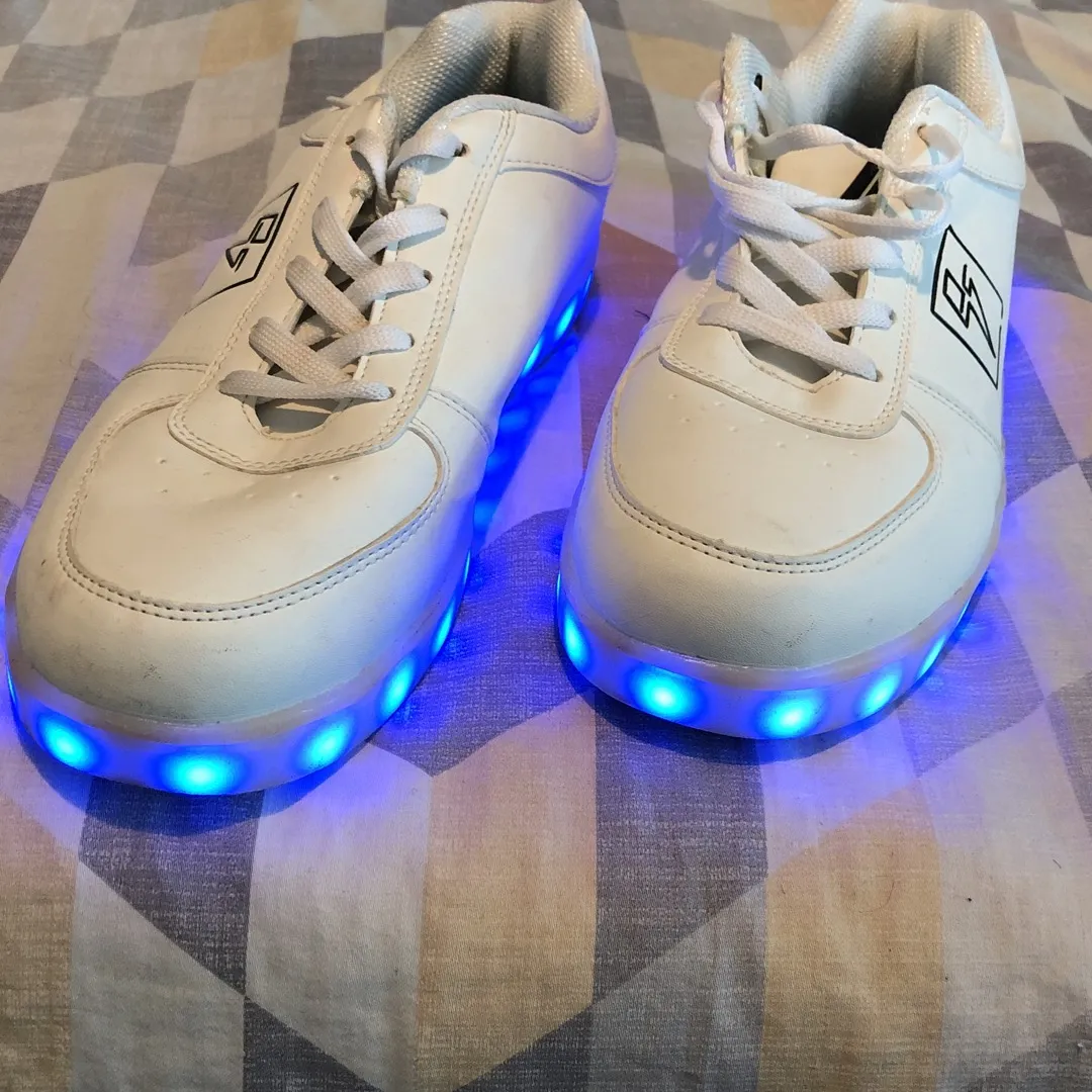 LED Shoes (size 9 men's) photo 1