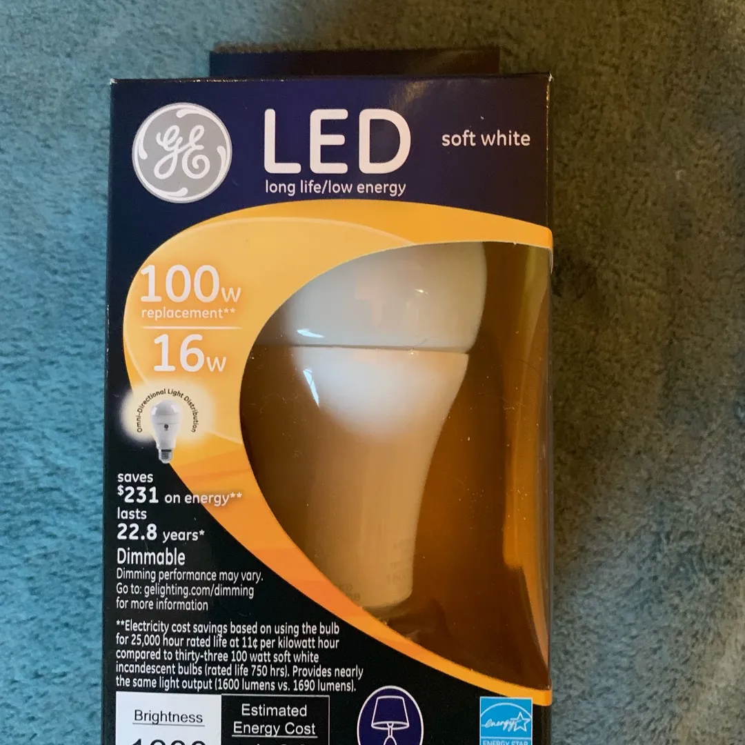 100w LED Bulb Brand New In Box X8 photo 1