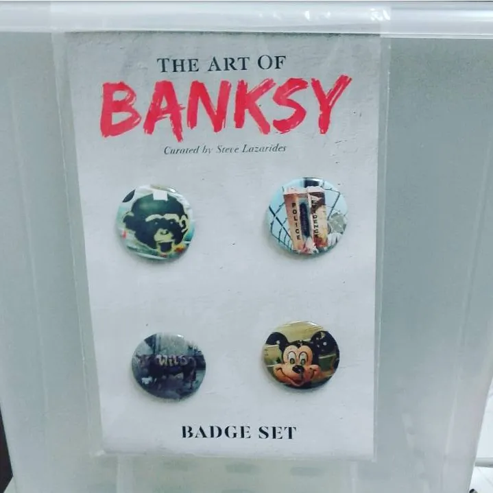 Art Of Bansky Pin-set photo 1