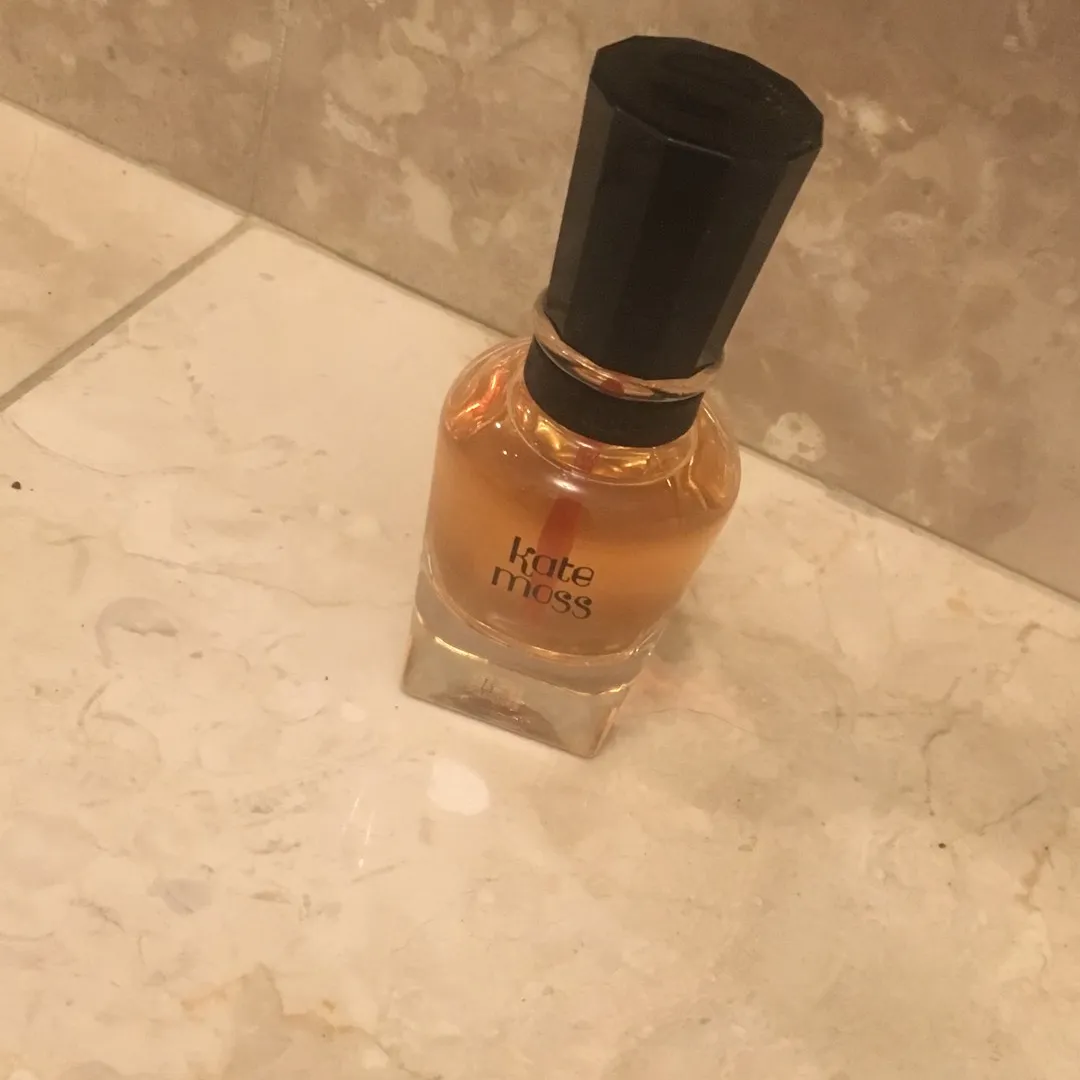 Kate Moss Perfume photo 3