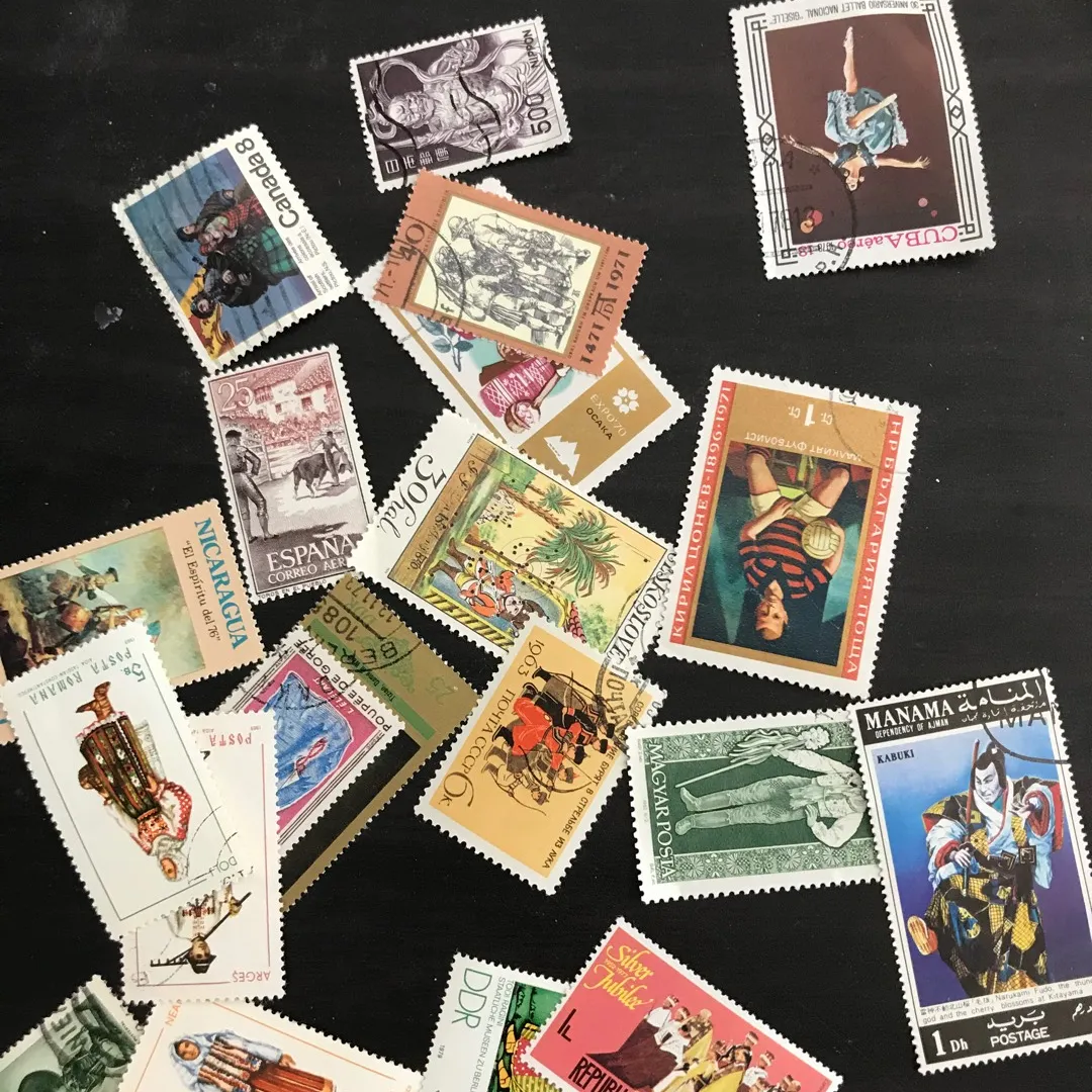 A Bunch Of Vintage International Stamps photo 1