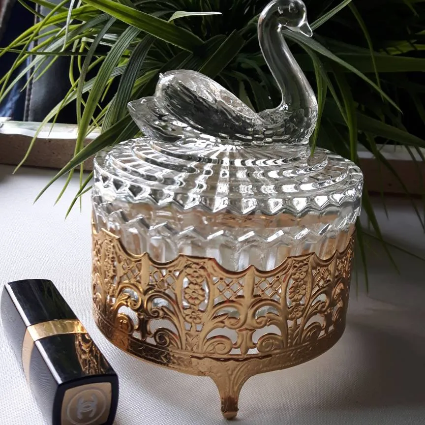 Vintage Jeannette Glass  Powder Box  Clear Glass Swan with Li... photo 8