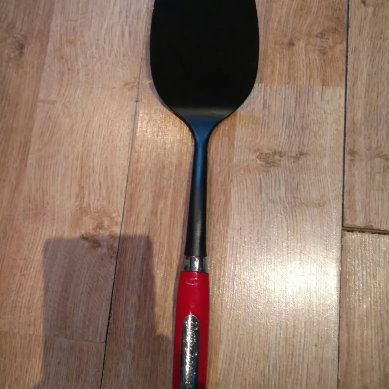 🆓 Free damaged plastic spatula photo 1