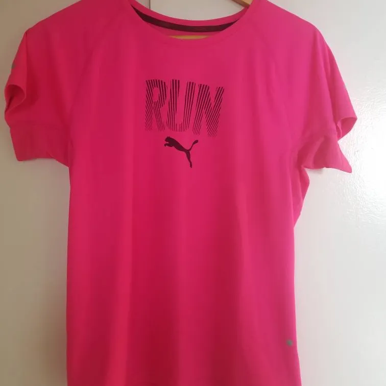 Puma Ladies Run Tshirt Medium photo 1