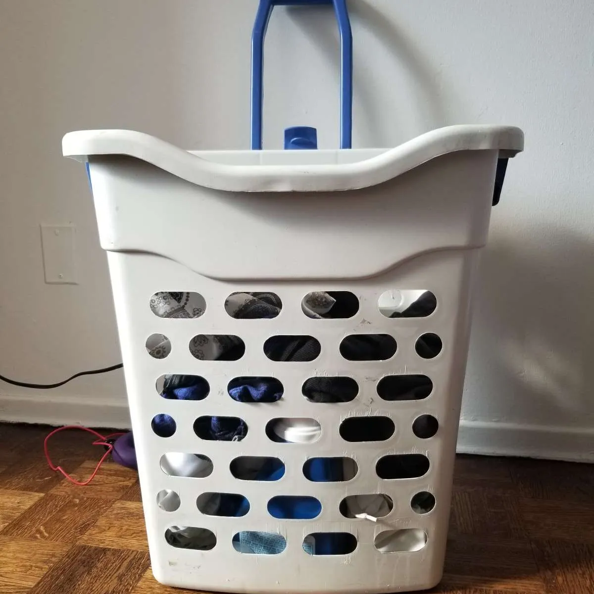 Laundry basket, price lowred! photo 1
