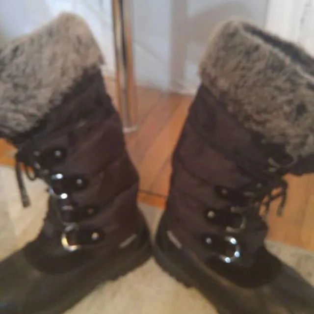 Winter Boots photo 1