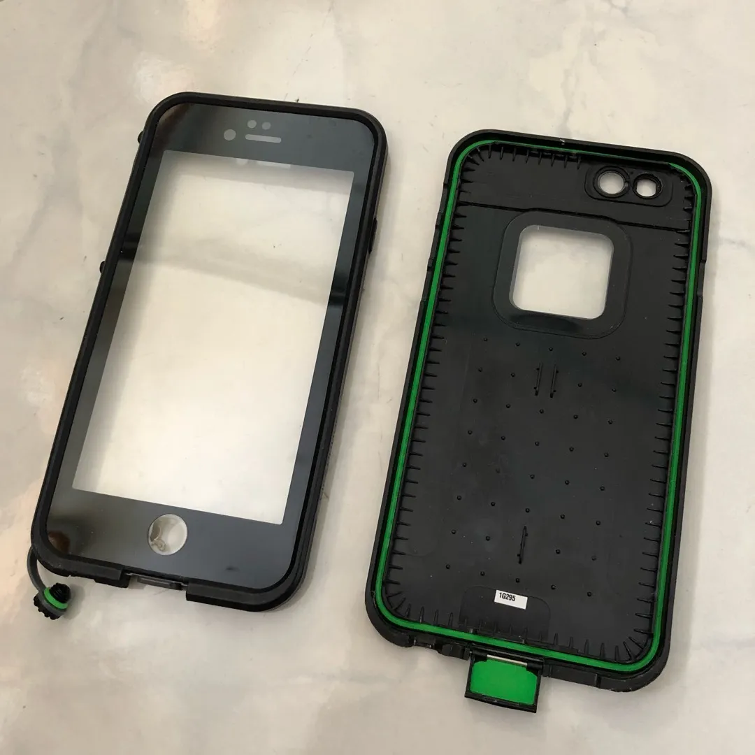 iPhone 6 Lifeproof Fre Waterproof Case photo 1