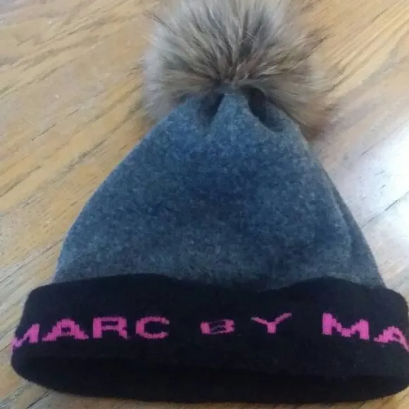100% Merino Wool Marc Jacobs photo 1