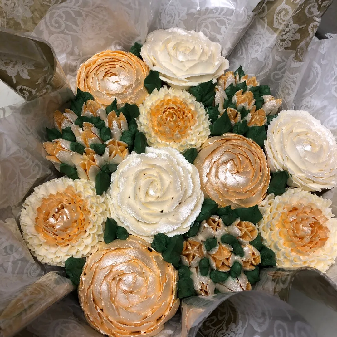 Home Made Gourmet Cupcake Bouquets For Any Occasion photo 1