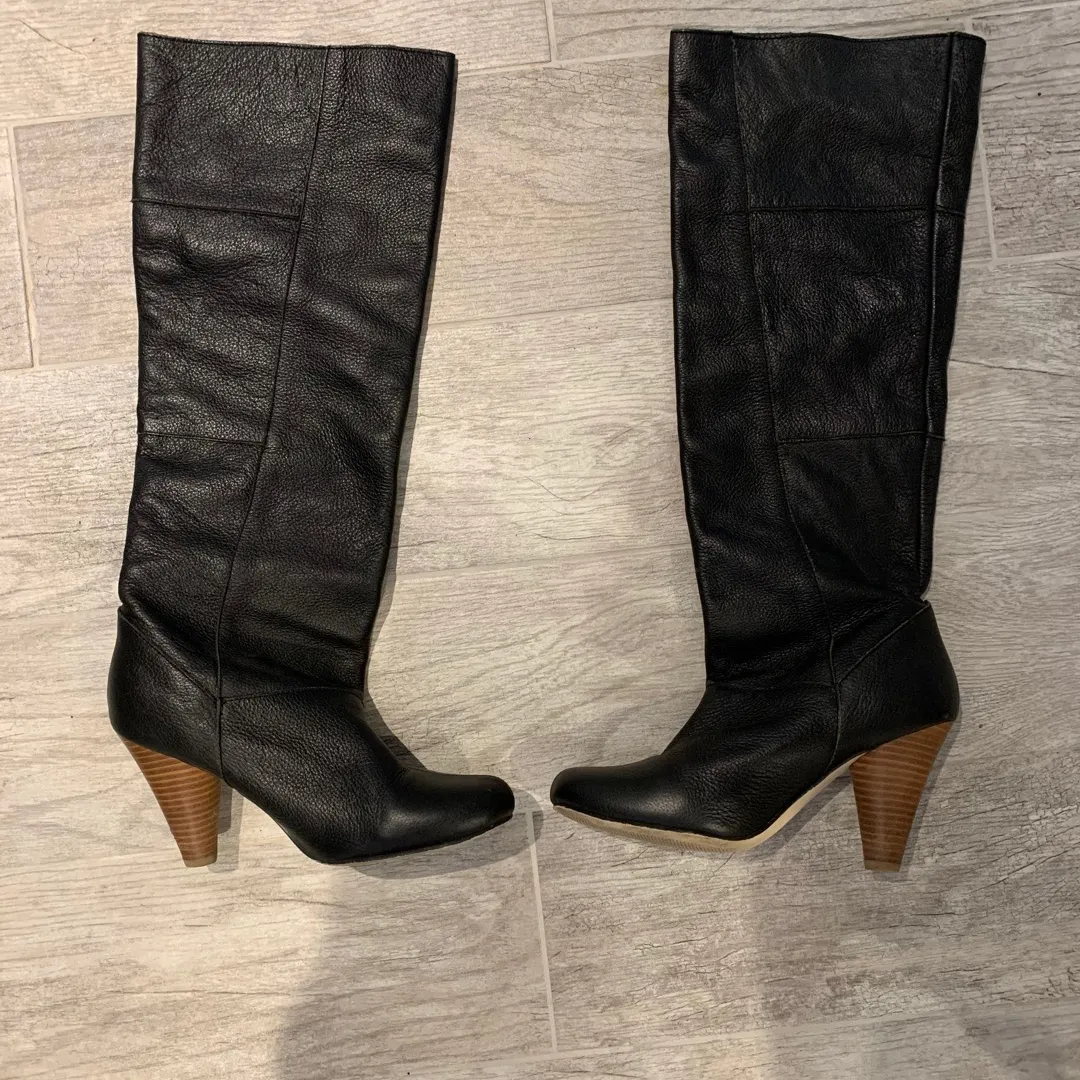Size 8 Free People Knee Highs photo 1