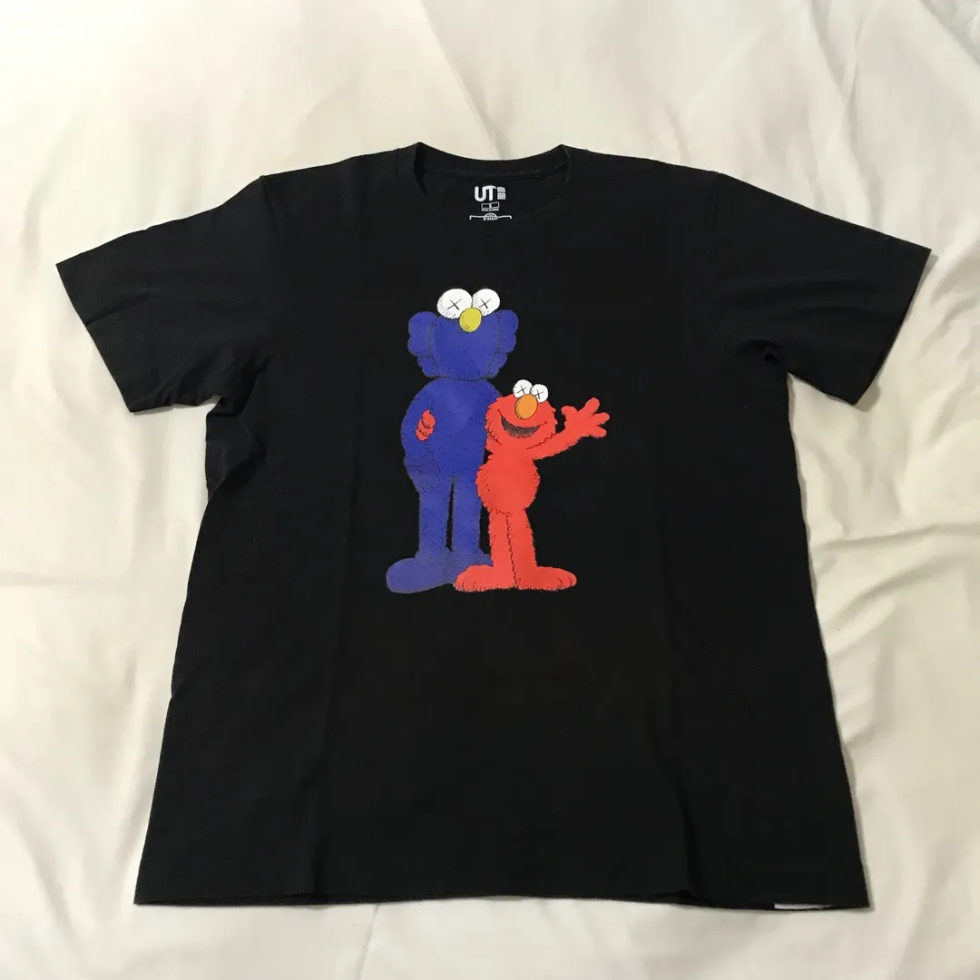 KAWS x Sesame Street T-Shirt photo 1