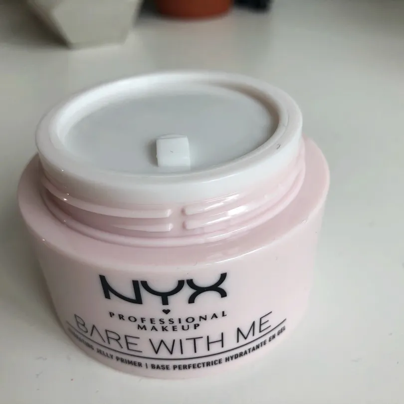 NYX Bare With Me Hydrating Jelly Primer photo 3