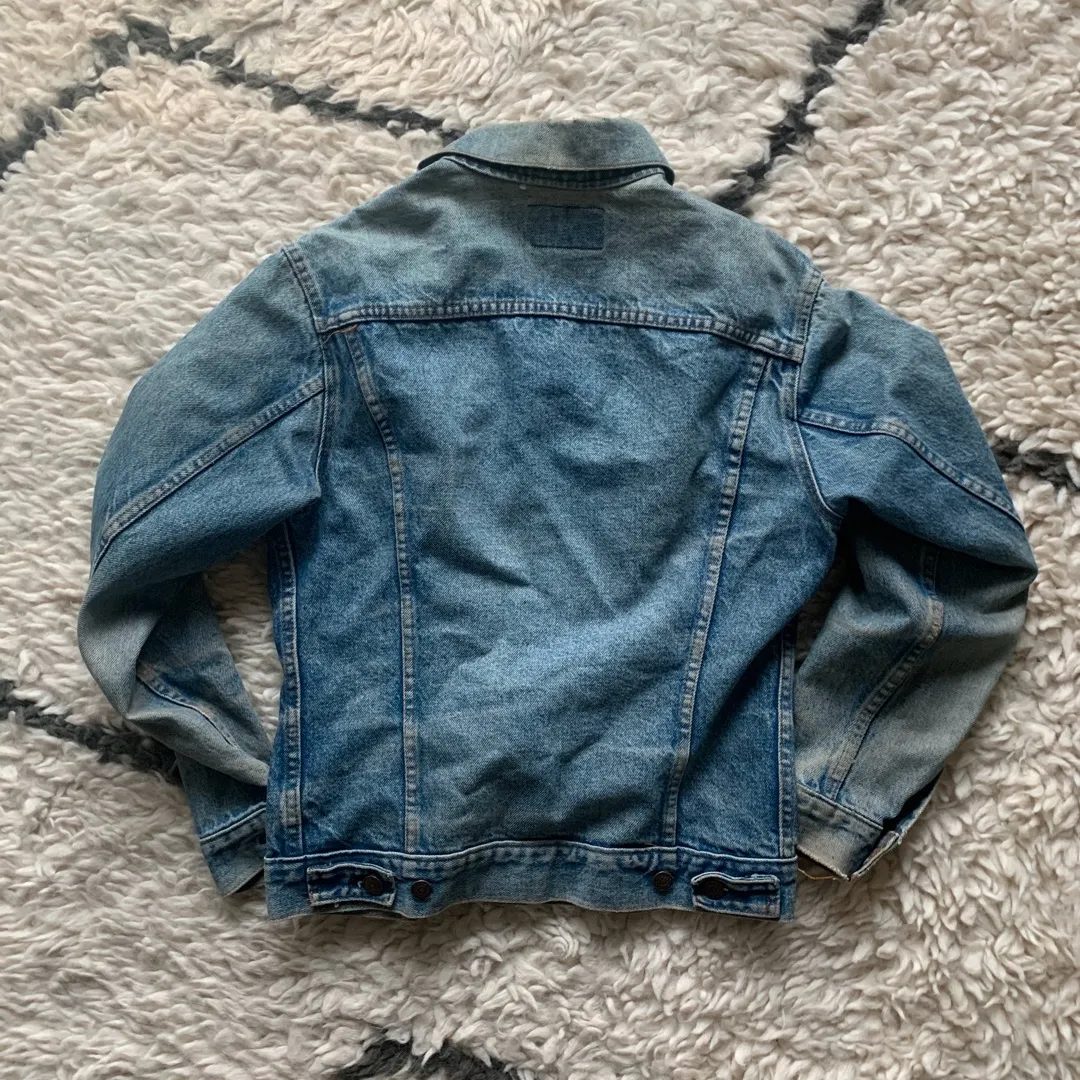 Vintage Levi’s jacket. Size Small/medium photo 3