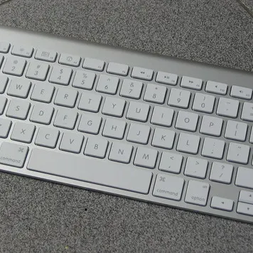 Apple Bluetooth Keyboard FOR TRADE photo 1