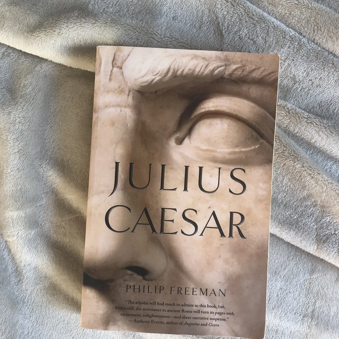 Julius Caesar Book photo 1