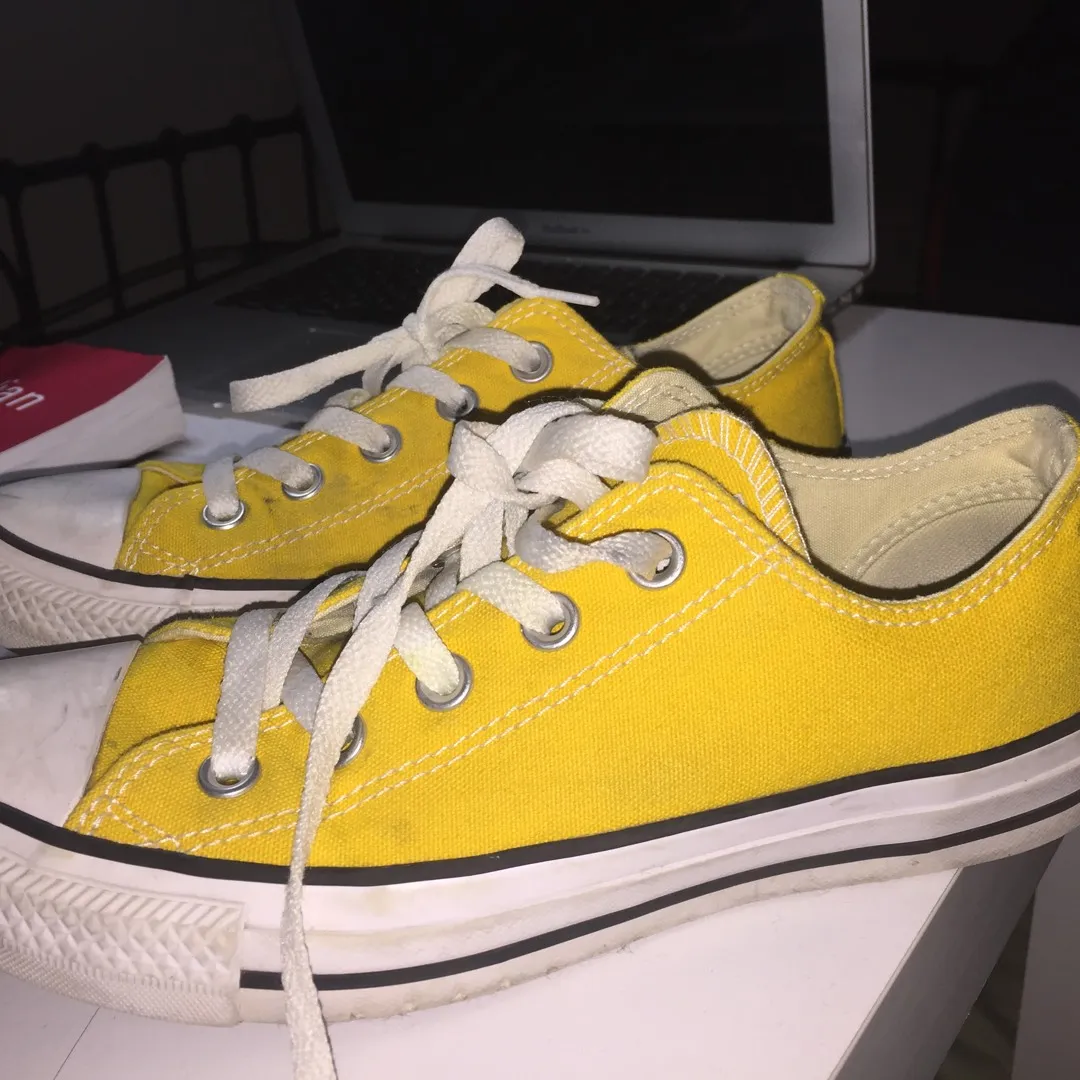 Yellow Converse Size 6 photo 3