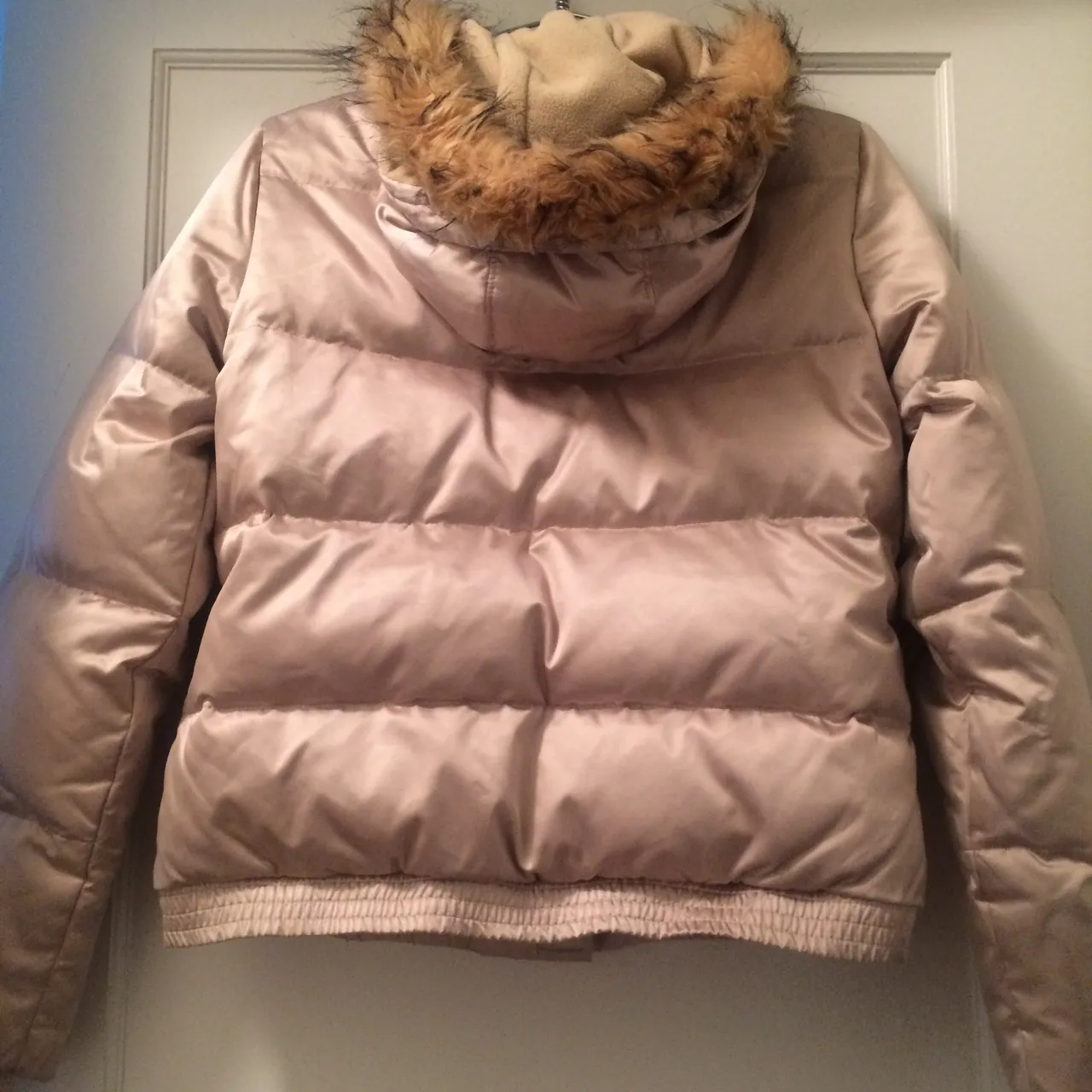 EUC Old Navy Women's gold puffer jacket with detachable faux ... photo 4