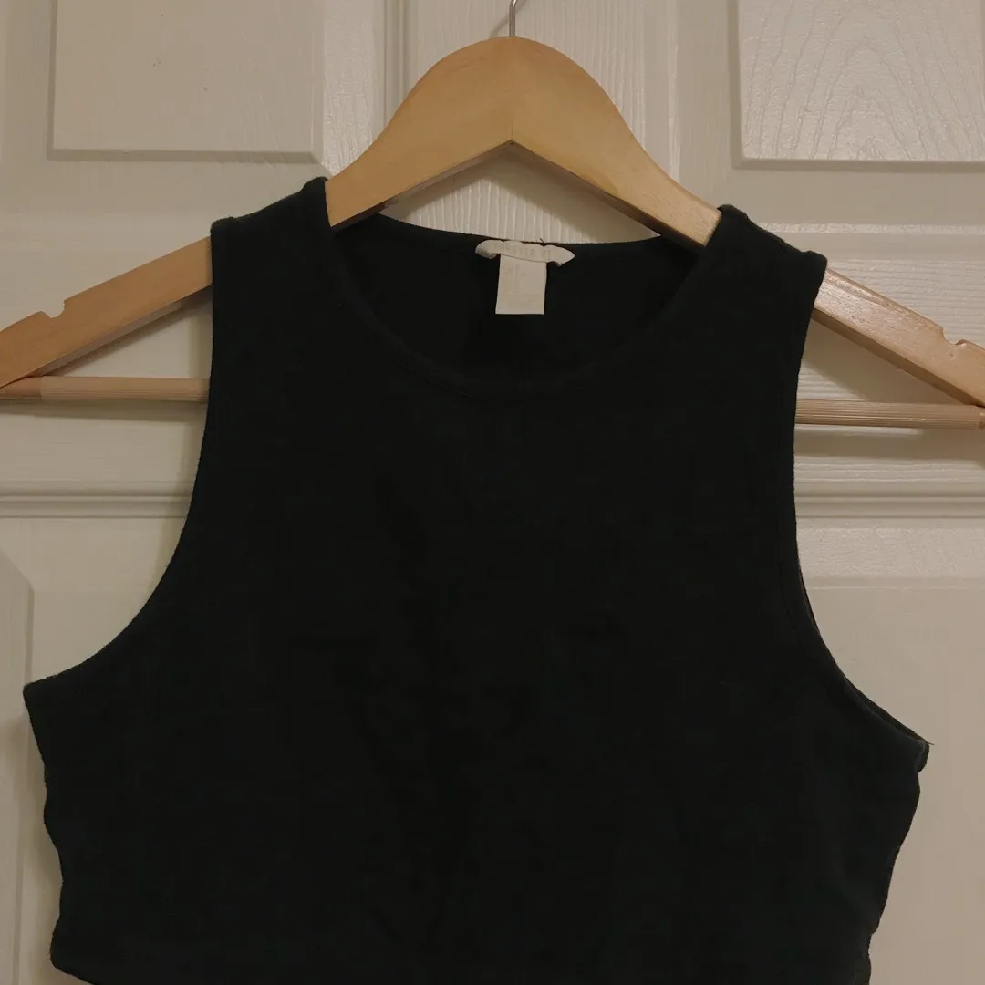 F21 Cropped Tank Top photo 1