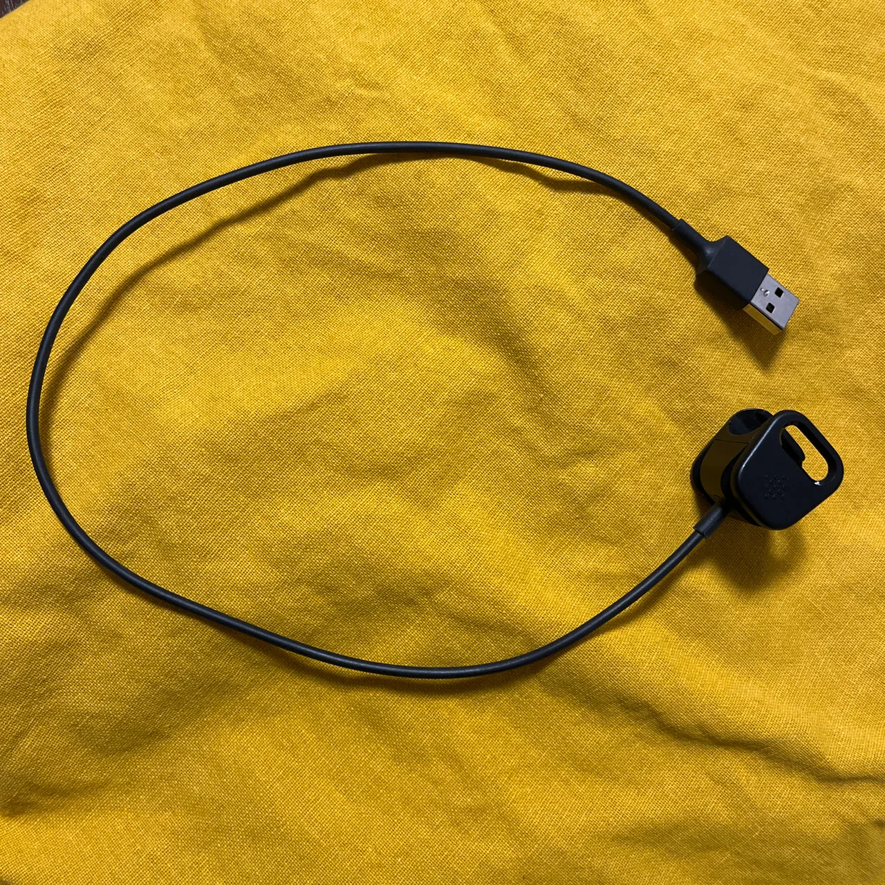 Fitbit charge 3 charging cord photo 1