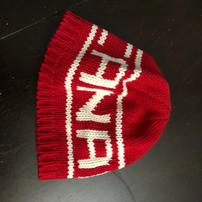 Red Canada Touque photo 1