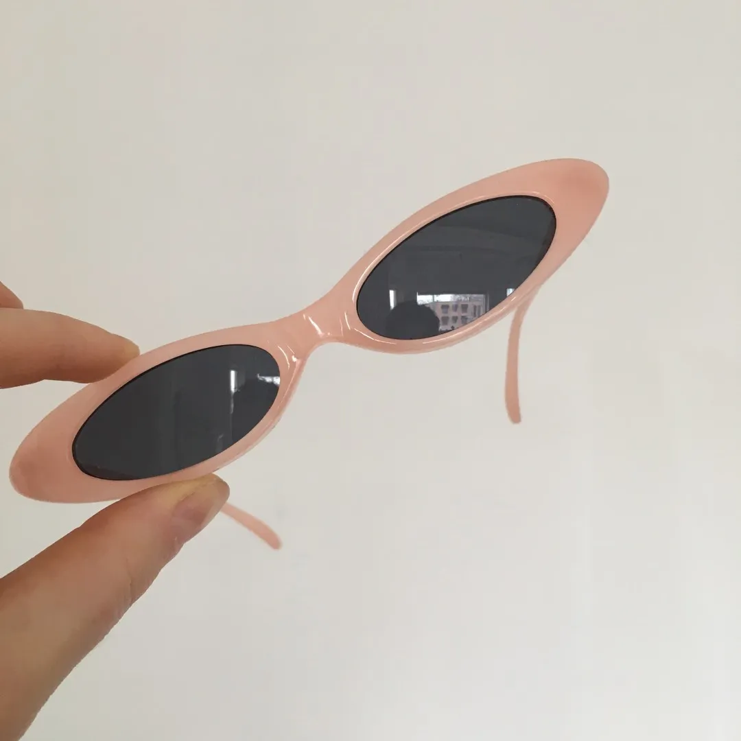 Teeny pink sunglasses photo 3