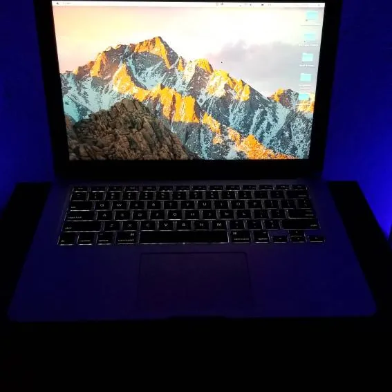 MacBook Air (2014) photo 1