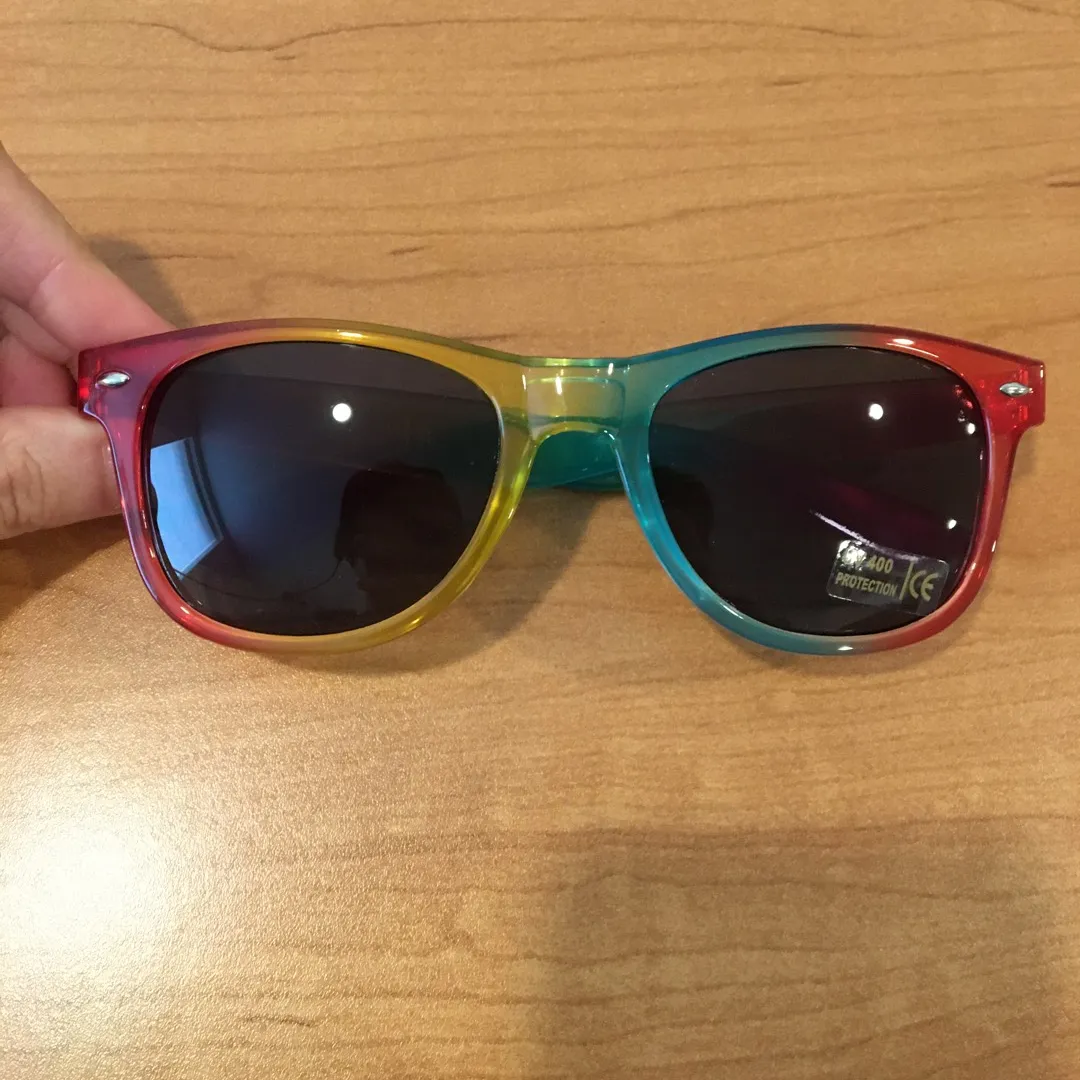 Rainbow sunglasses photo 1