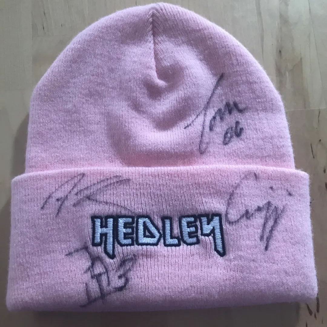 Signed Hedley Hat photo 1