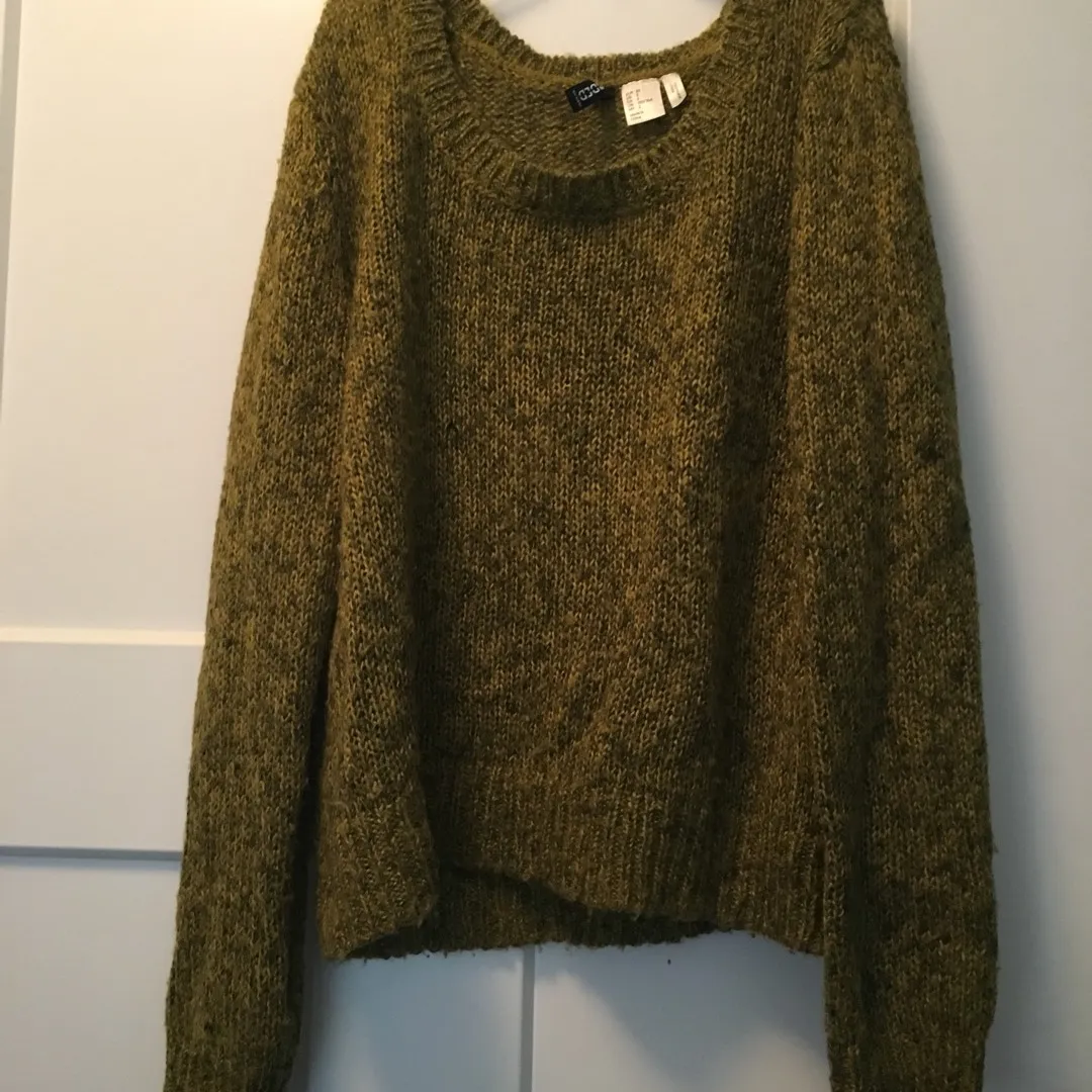 H&M Fashion Sweater Size 2 photo 1