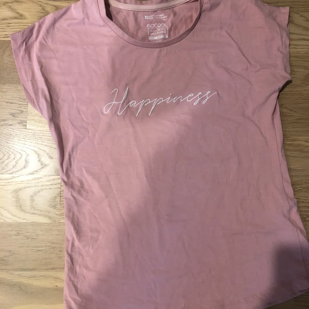 Small Happiness T photo 1