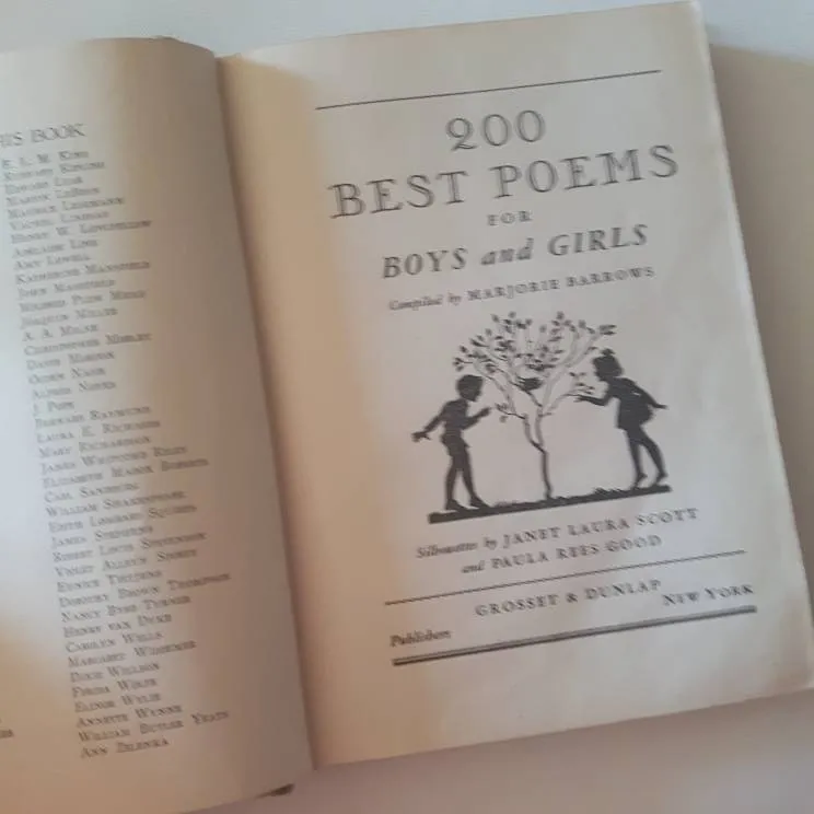 1938 Two Hundred Best Poems For Boys And Girls 
Compiled By M... photo 5