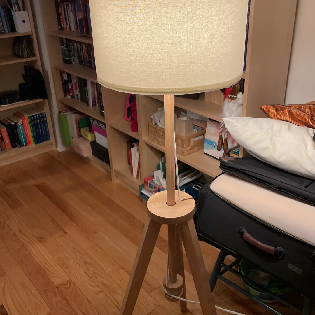 ISO This Lamp! photo 1