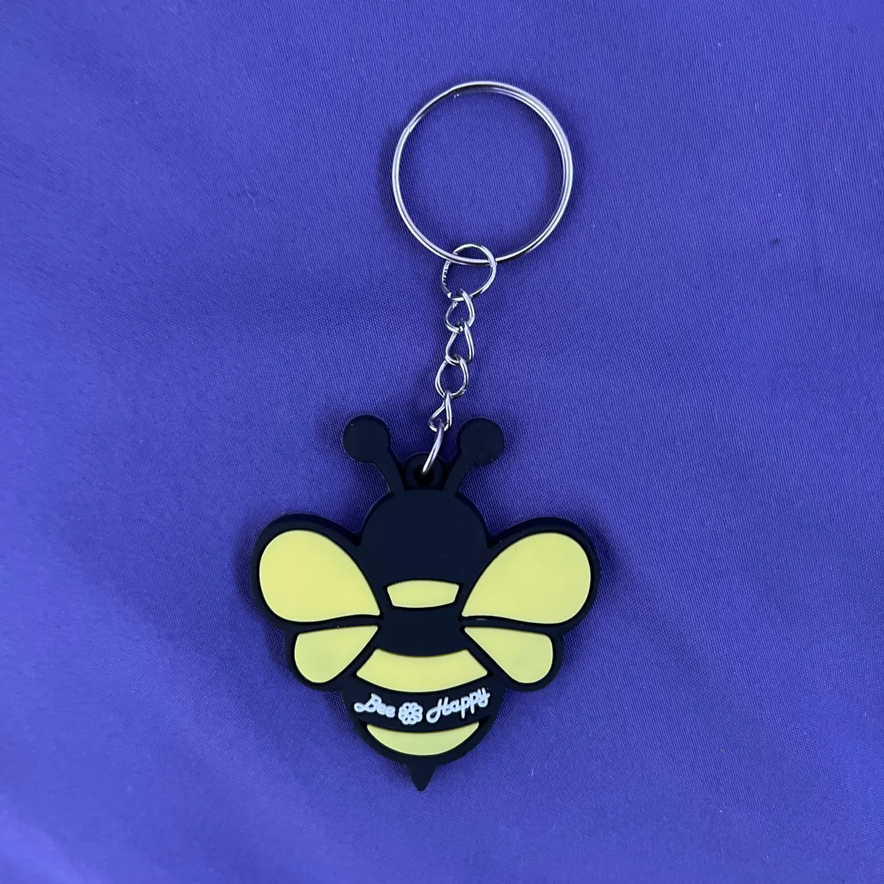 Bee keychain  photo 1