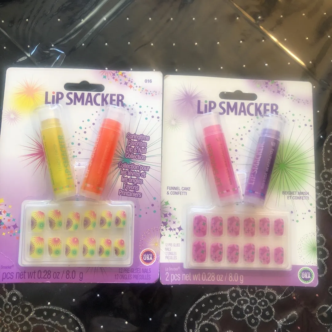 2 Lip Smackers  With Matching Fake Nails!!! photo 1