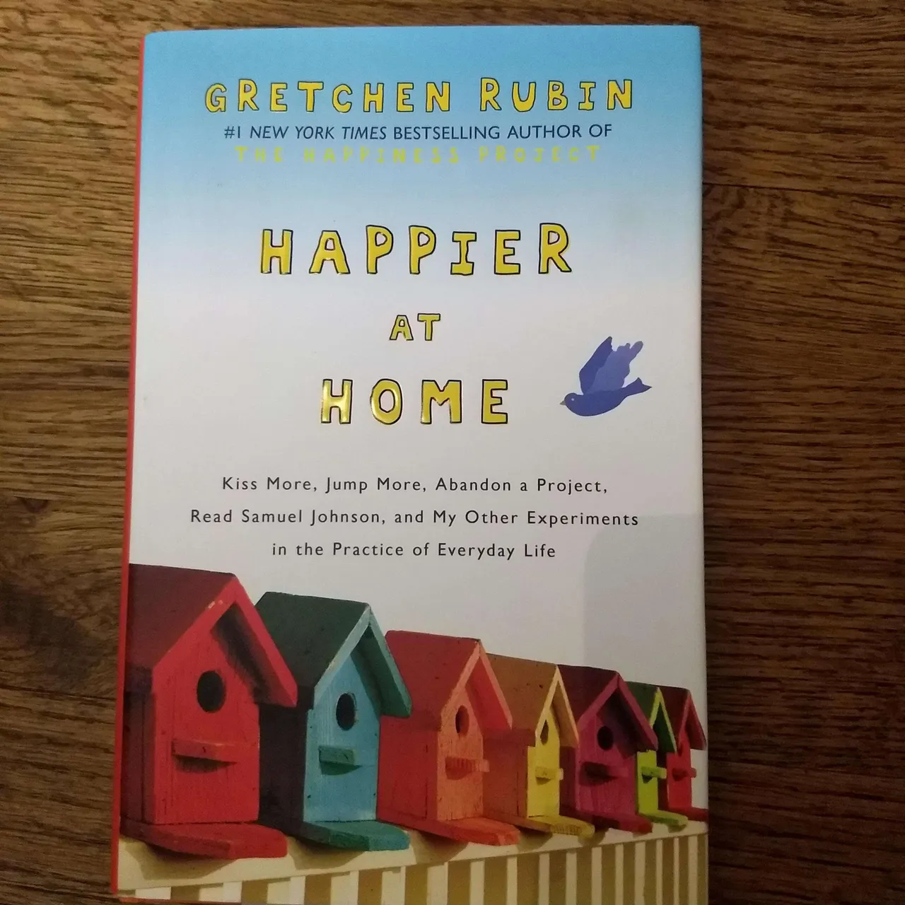 Book: Happier at home photo 1