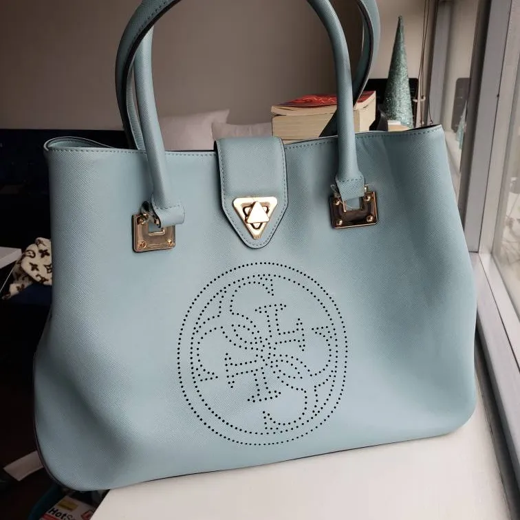 Guess Tote photo 1